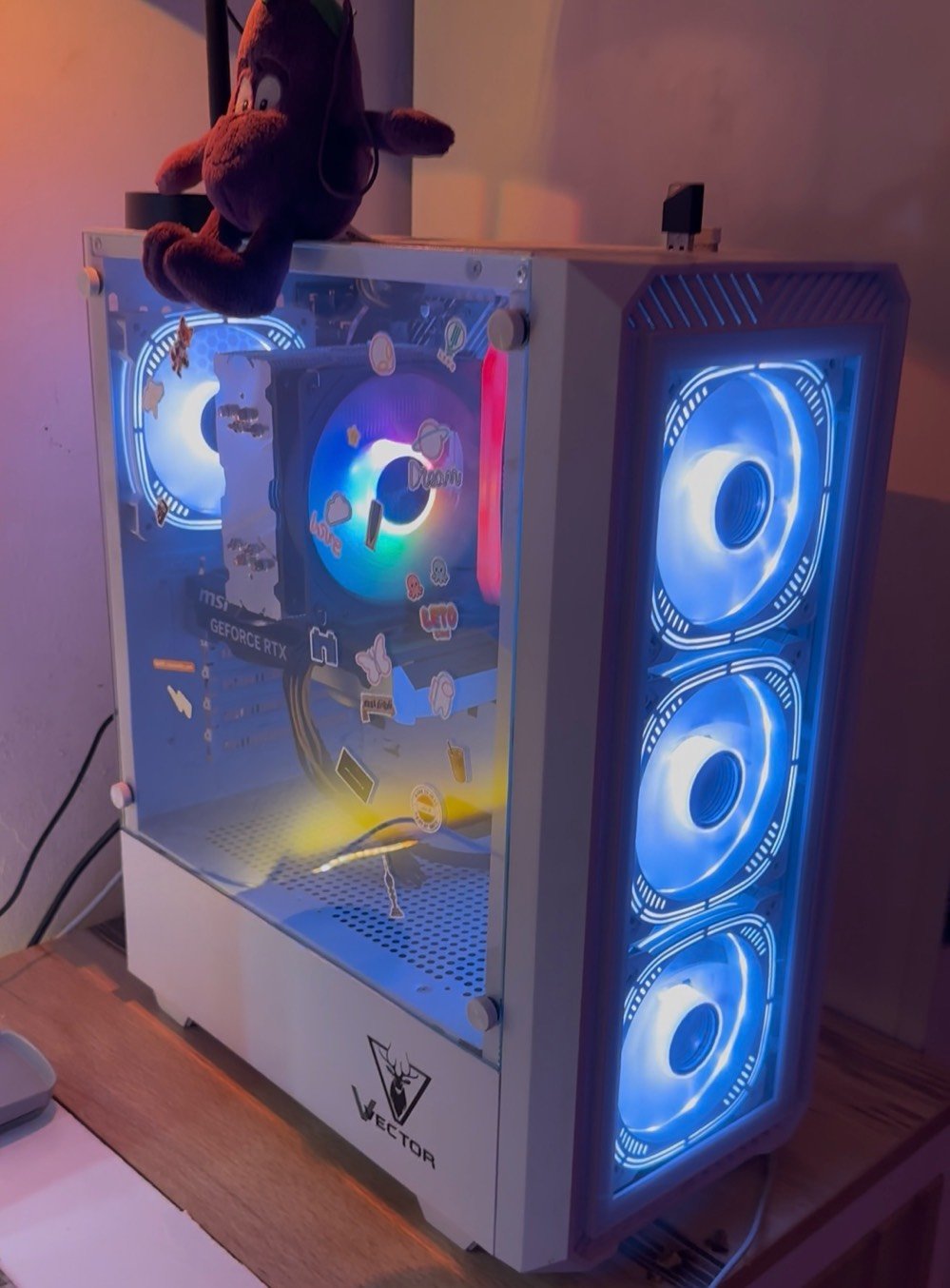 كيس • ٤ مراوح RGB • ريموت وتطبيق