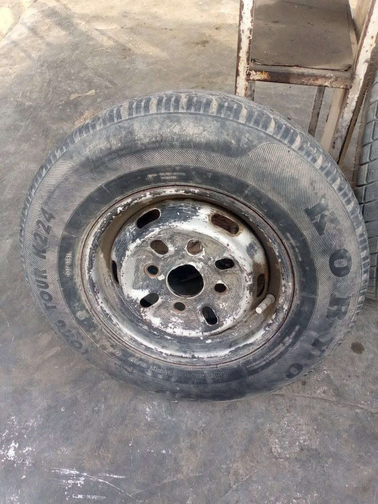 تايرات • زوجين خلفيات • شهربان جسر مهروت