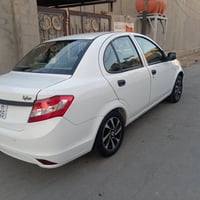 ساينا إيراني ٢٠٢٠ لون ابيض مكفوله عاااام وباسمي ماشيه ٩٨ الف مكانها قر...