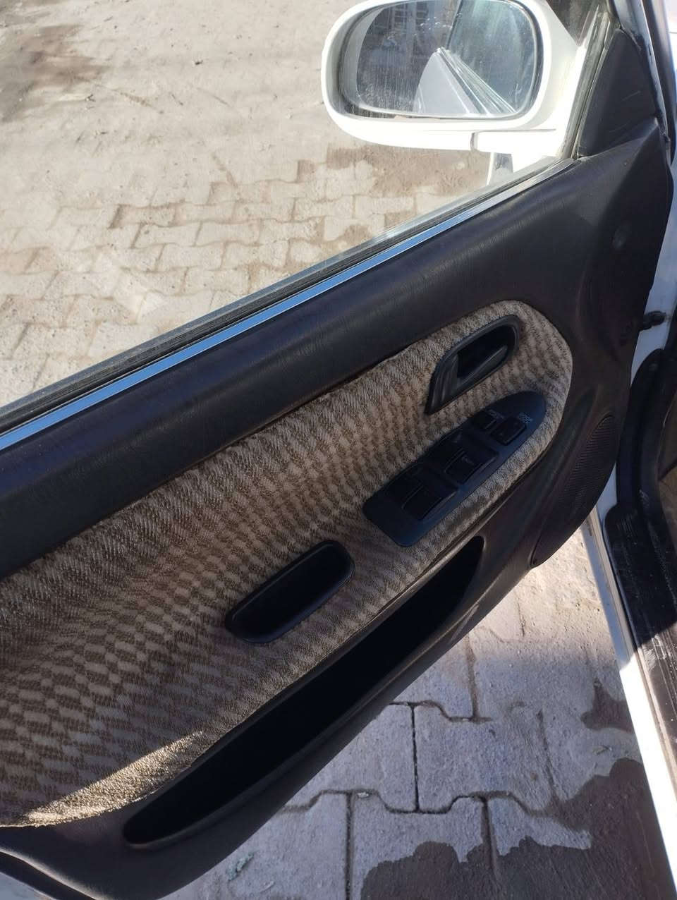 كورلا موديل 91 كير ومحرك جديد مكفول سيارة نظيفة من كلشي السعر ٥٥ وبيها مجال النجف الاشرف للاستفسار الاتصال على الرقم 
***********
