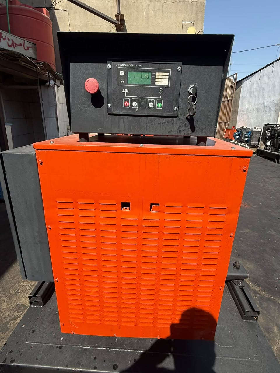 السلام عليكم
سكانيا 400. بم ونوزل 
ساعات العمل اقل 1000 ساعه 
400kva 
‎بورد اوتو كامل حماية برودكشن 
‎اوربي وضع شركة 
‎ استعمال اوربا فقط 
‎🚚يوجد توصيل الى جميع المحافظات وبضمان🚚
‏‎🚚كياندن هةية بو هةموو شاركان بةكرينتى🚚

‏‎ للاستفسار:
***********
***********
***********
***********
