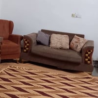 تخم 10 مقاعد للبيع وكنتور ابو بابسن للبيع قيم بحك الله وخذهن 078076497...