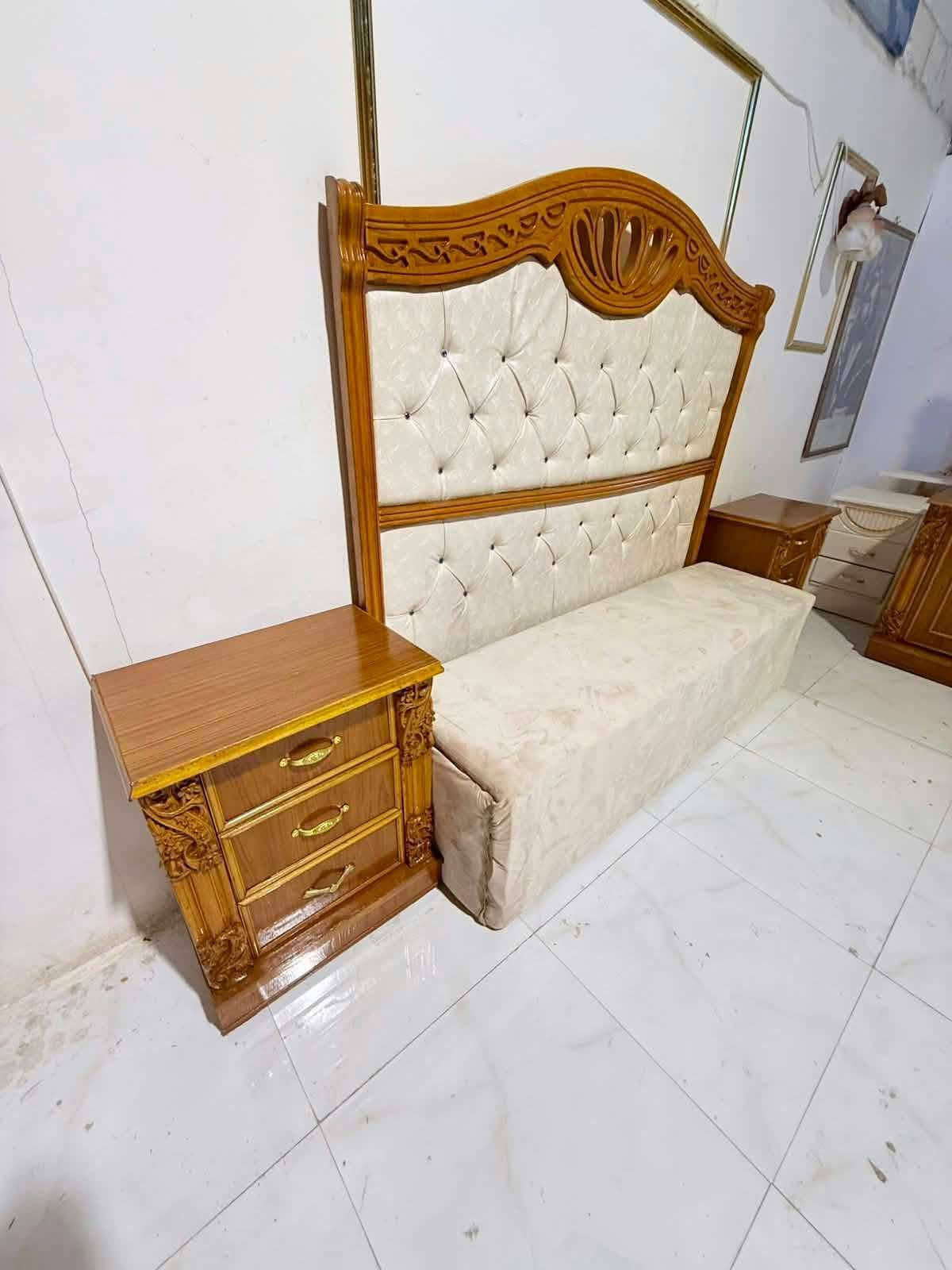 غرفة عراقية • شغل ثقيل • جرباية زان