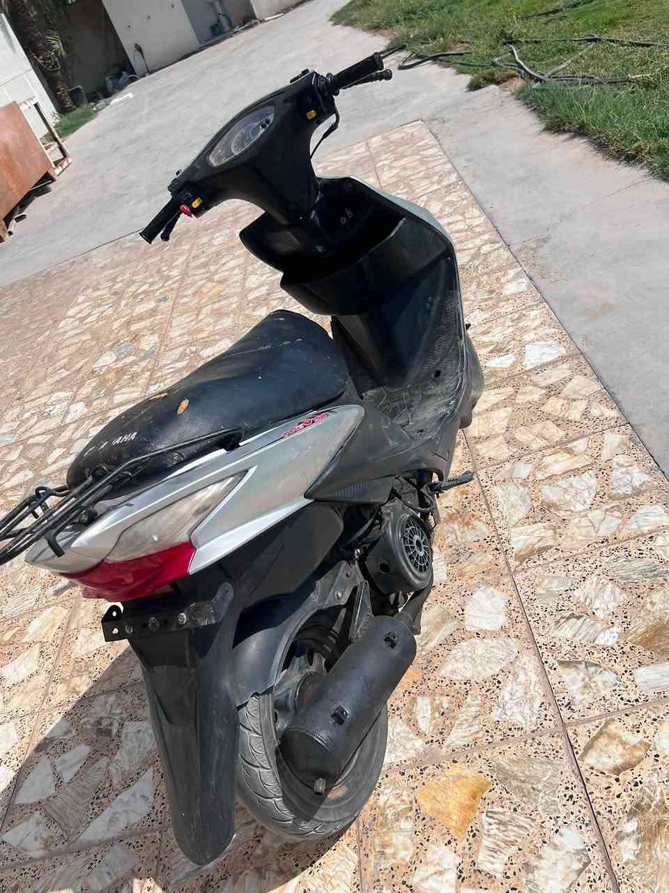 للبيع نقصها الهندر يخرط و واير مال كيج سرعة والباقي مكفول دراجة نكرة سلف السعر 300 وبيها مجال مكاني بابل محاويل رقم ***********
