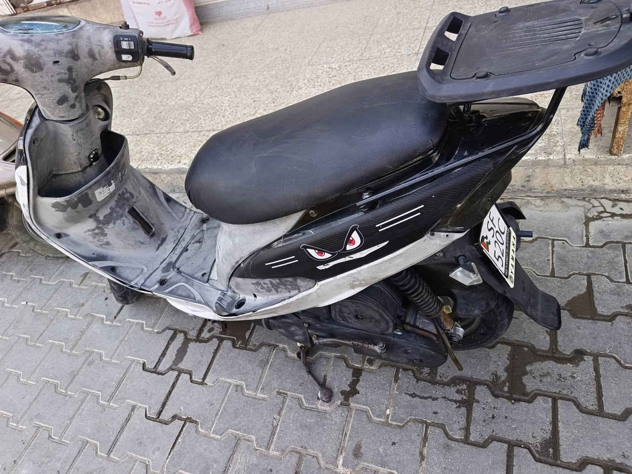 السلام عليكم دراجه ماكس للبيع مكينه حاويه بس بدل بيها ربل ولف كل شيء شغال بيها مكينه خير من الله مكاني بصره قضاء المدينه يم فرقه الغدير رقم سعر650 وبيها مجال الطيبين الهاتف***********
