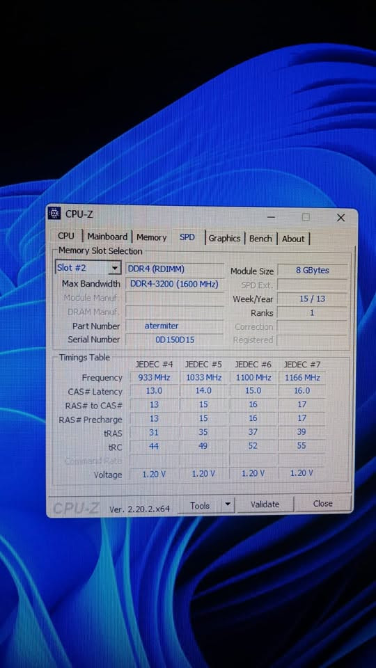 مواصفات جهاز الكمبيوتر (PC Specifications):
* المعالج (CPU): Intel Xeon E5-2680 v4 (14 نواة / 28 مساراً، بتردد أساسي 2.40 جيجاهرتز)
 * اللوحة الأم (Motherboard): MACHINIST X99-RS9 (V1.11)
 * الذاكرة العشوائية (RAM): 16 جيجابايت DDR4 (مقسّمة على قطعتين 8×2 بتردد 2400 ميجاهرتز وتعمل بنظام Dual Channel)
 * كرت الشاشة (GPU): Sapphire Technology Radeon RX 580 Series (بسعة 8 جيجابايت GDDR5)
 * التخزين (Storage): قرص تخزين سريع Lexar SSD NM620 بسعة 1 تيرابايت (NVMe)
كل شي اصلي
 * نظام التشغيل:  Windows 11 proمنسق وجاهز للاستخدام
*********** اتصال وتساب 
بغداد يوجد توصيل

