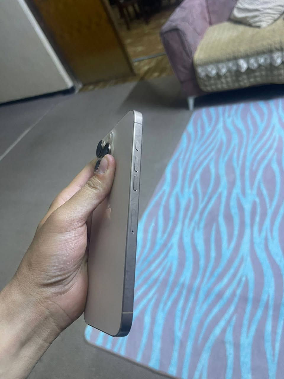 ايفون :16بروماكس ذهبي
بطارية :91
ذاكرة :256
السعر :مليون و325وبي مجال بسيط
جهاز مكفول من كل شخط
 مكلف بنشر رقم صاحب الجهاز 
***********
