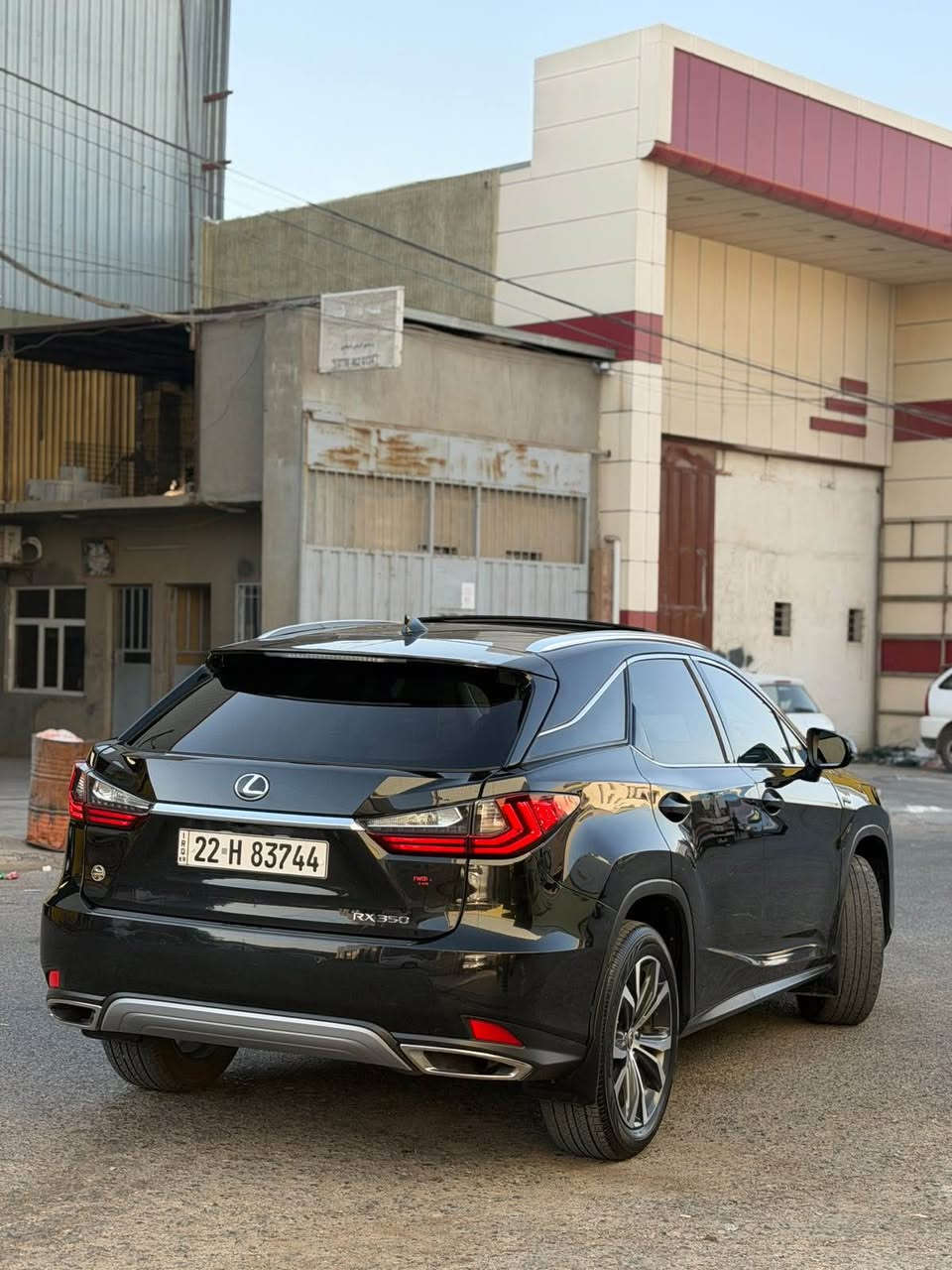 LEXUS  RX 350
موديل :-2022
فول موصفات 
سلايت فتحة  بانوراما
بصمه تشغيل 
مقاعد الاماميه كهرباء 
مقاعد جلد لون رصاصي
مقاعد خزن ميموري 3
لدات خلفي امامي
رادار امامي اوتو بريك  
اشاير ترحيب داخليه 
اشاير بالمرايات
صندوق شفط 
امرايات شفط زي 
ويل كب 20 
دبل كزوز 
اربع كاميرات 360 درجة
فور ويل AWD
لايتات زينون بلادي عالي ناصي 
ماوس لمس للشاشه والتبريد
الاضاءه الداخليه لمس 
تبريد قطعتين 
كشن تدفئة تبريد
شاحن وايرليس
ثلاث انظمه للقياده
كشنات و ستيرن تدفئة 
حجم محرك :- 6سلندر  3500
  سياره 
سياره بدون شاصي شبرين بالوبنيد صبغ ايرباك ستيرن طاك راجع بلاد
‎ماشي :40 الف ميل 
سياره مرقم اربيل جاهز باسمي تحويل او وكاله نفص يوم
عنوان :-كركوك
سعر :- 285ورقه و مجال 
رقم تلفون و واتساب ☎️
*********** كركوك, العراق
