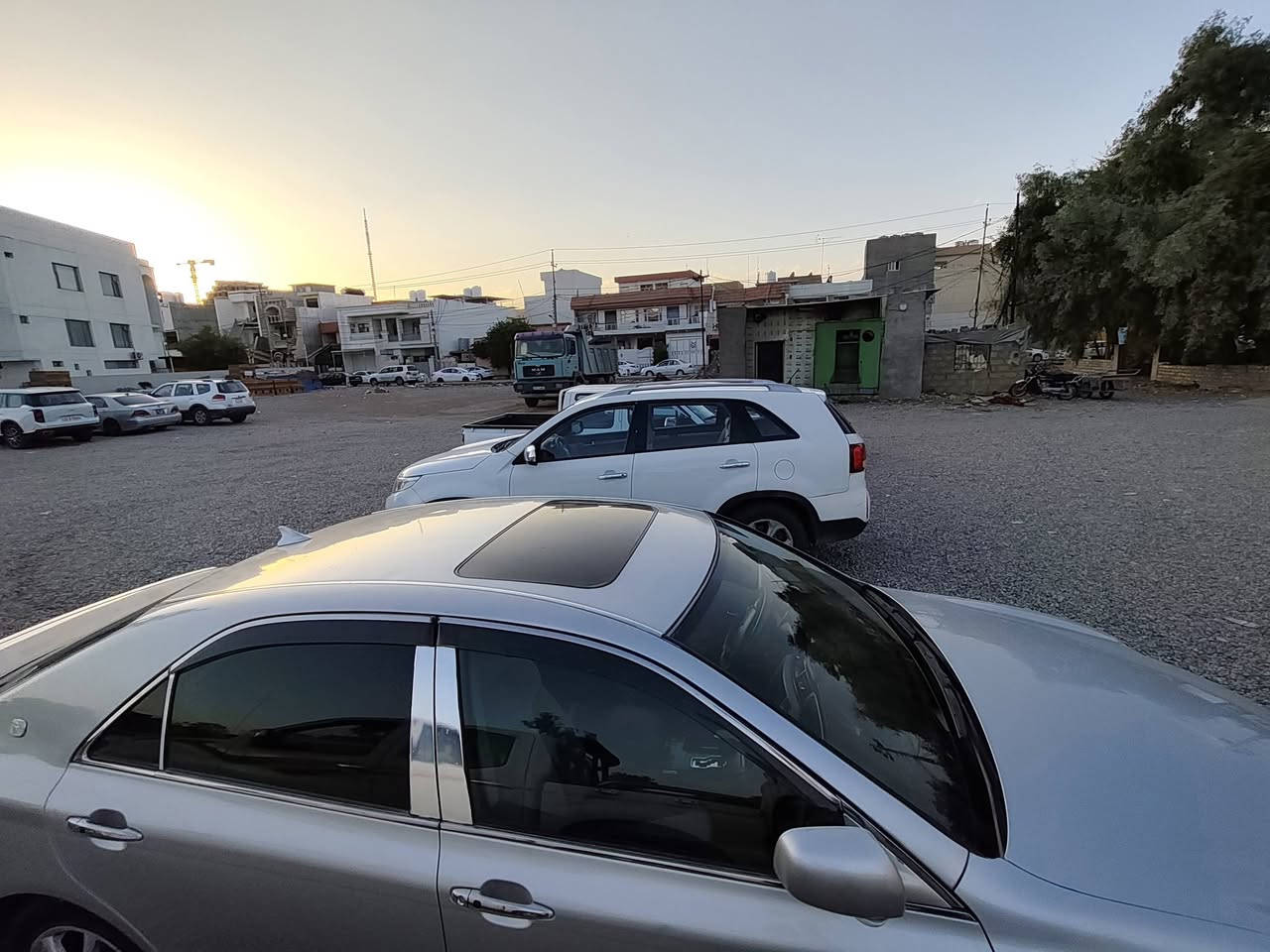 شاهینه 2005 سلایت کودو رقم بارکود
سپورت 🔺مووس
سلایت ❤️3 دوگمه 
مکینه و گیر بچوک 
تحدید سرعه .. شاشه تیسلا 
یوتوب و انترنیت 
اوینه اتوماتیک 
سوکان فولیوم 
کامیرا 
تبرید دوو به ش 
شوین که لار  *********** 
سعری 62,هه رزان
