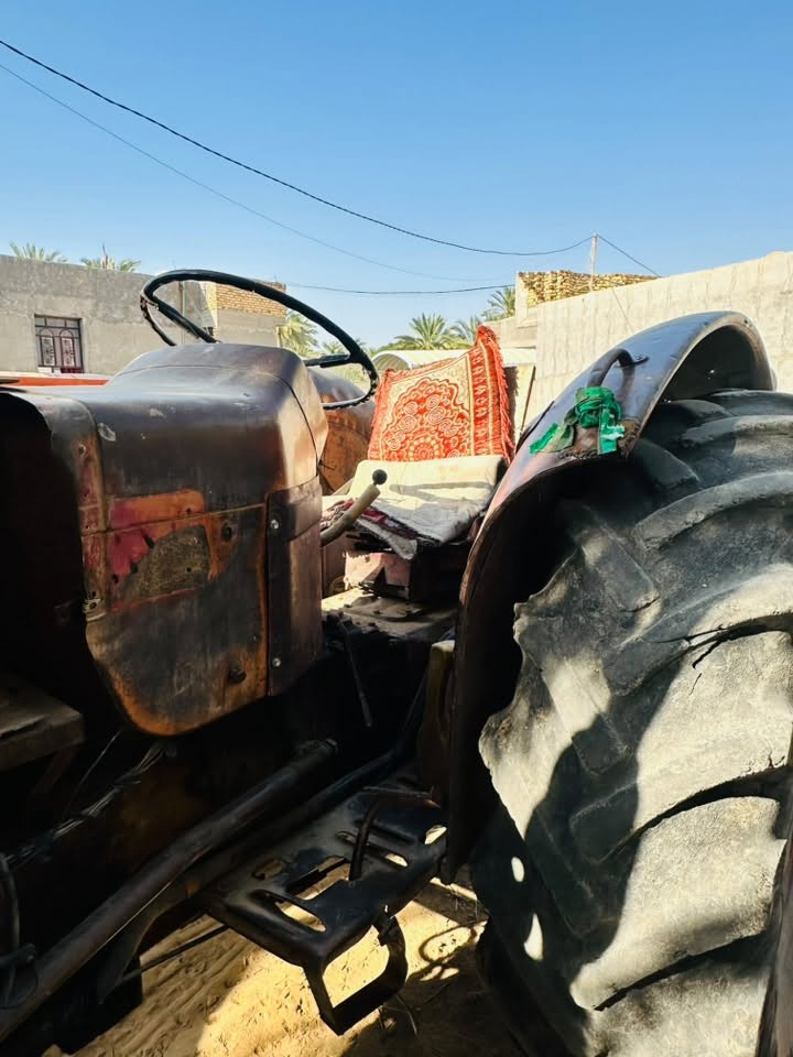 سلام عليكم مكينه بوندر تايرات جديده محرك بلادي حديديه جديده بدون مكان بابل الدبله السعر 2750 وبيه مجال الرقم ***********
