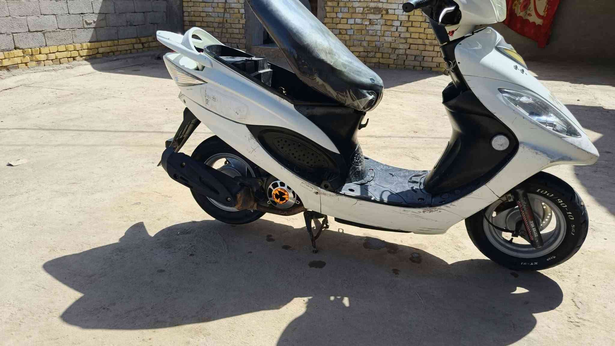 سلام عليكم  شباب درا جة  مديل 15 نضيفه درجة  وحلوه درجة  شلعه فول سعر خاص نتصل عله، قم ***********

