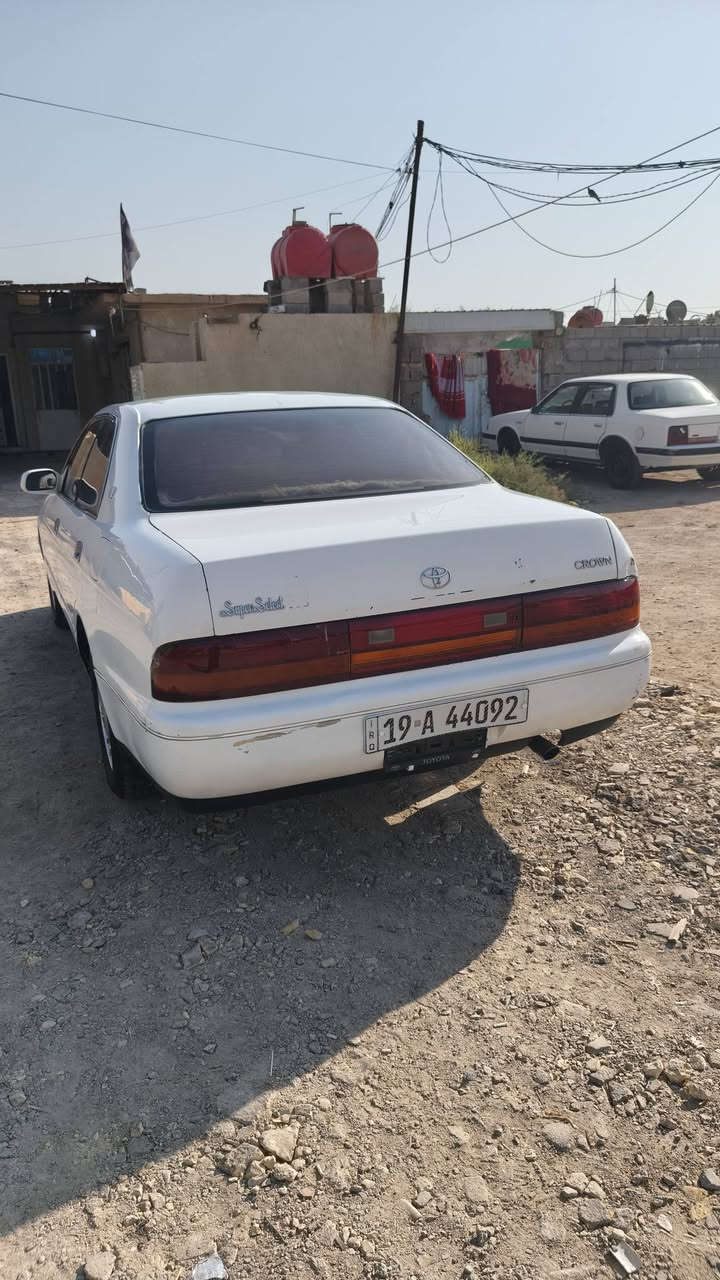 السلام عليكم سياره بطه موديل 92 كفاله من الصبغ والكصه والنقل جثه كفاله عامه ايدك والسونار السعر 65 الرقم ‏‪***********‬‏
***********
