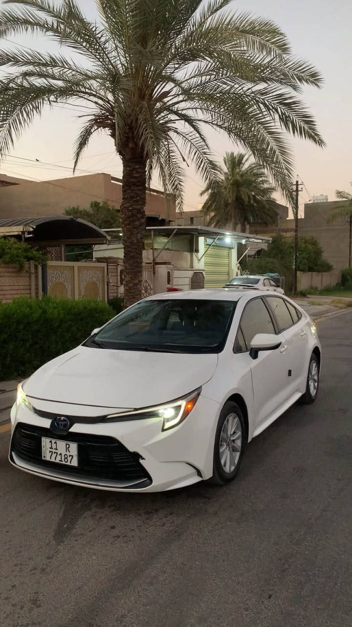 كورلا 2025 ماشيه 25 كيلو متر بصمه شاحن واير لس هايبرد وبانزين ويل كب بلادي مكينه 1800 رقم بغداد الجديد السياره بيها صبغ بنيد وجاملغ وبابتين كير مكينه صدر تبريد جديد السعر 121 ورقه 
***********
***********
