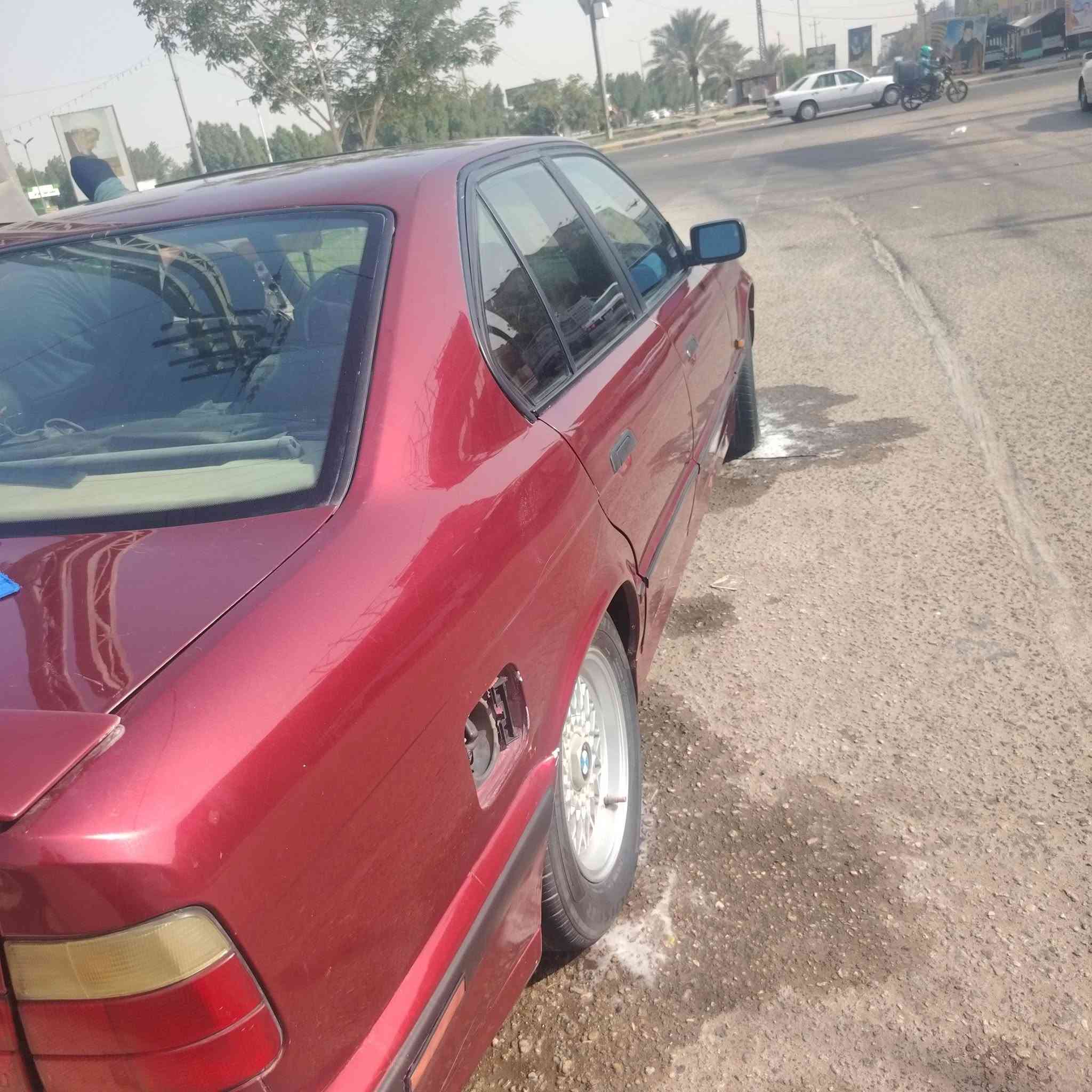 للبيع BMW
موديل 92 محدثة 95 
525i
6 سلندر
 مسكر فانوس 
رقم أربيل
كير اوتو
تبريد شغال
صبغ عام
** صبغ واكع واضح بالصور
وباب البانزين
شخطات خفيفة
المكان نجف
السعر 50 ورقة 
*********** فقط واتساب

