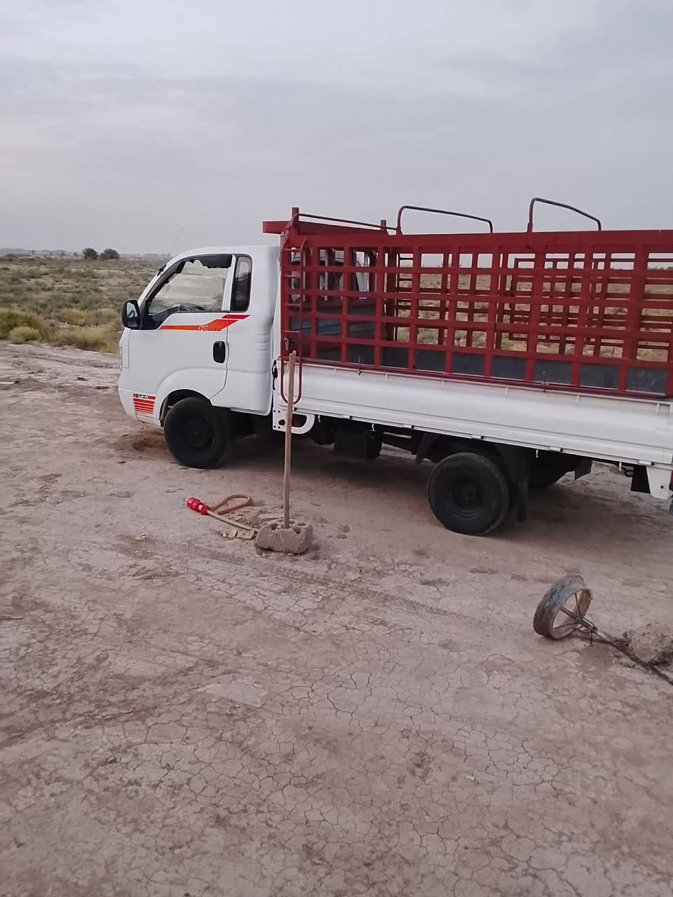 بومه موديل ١١ بيه رشات صبغ قليله مكينه مكفوله حداديه جديده تخم تاير جديد جهازه رقم واسط تحويل ثاني يوم سعر ٨٨ وبيه مجال ***********
