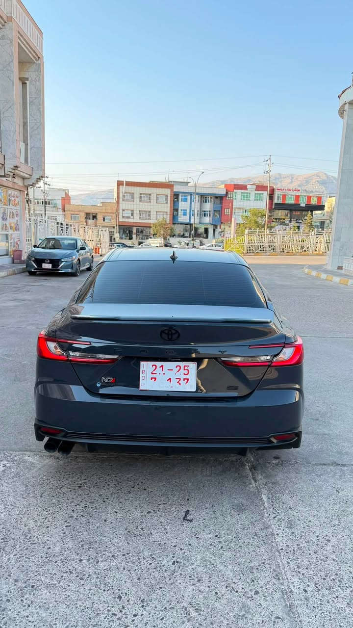 TOYOTA CAMRY SE 2025 HEV هايبرد 
سياره لون مميز سمنتي 
بجم وخلف كبس 
سيارة بابين صبغ 
بدون دواخل 
ايكو نورمال سبورت 
سعر خاص 
واتس اب ***********
