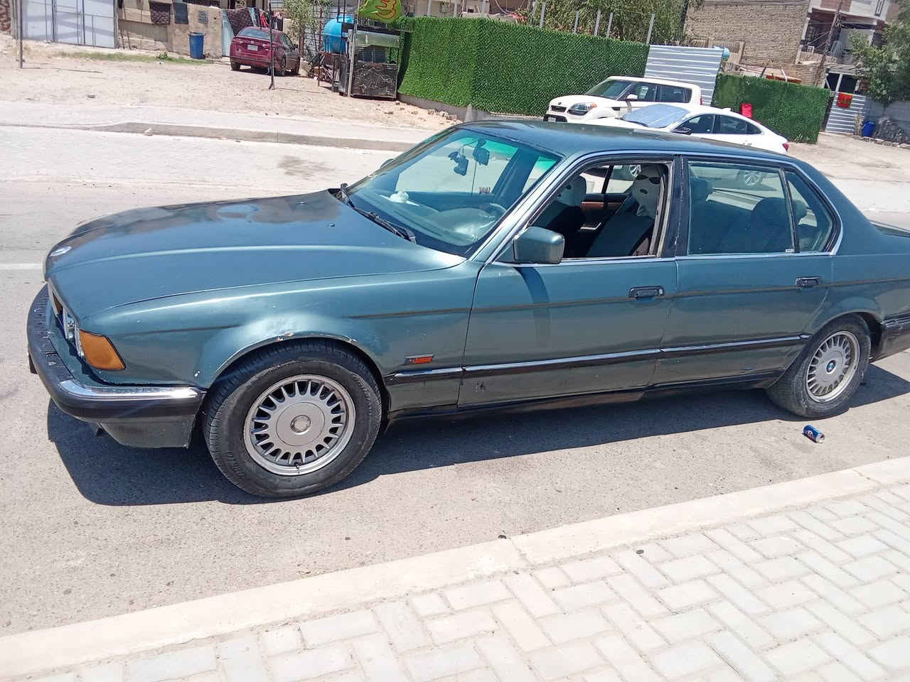 للبيع – BMW 735 موديل 1993
المحرك: جيد 6V
 الكير: جيد
 جميع الكهربائيات شغالة 100%
 داخلية نظيفة ومرتبة
 مسجل شاشة
مصبوغه عام 
 الصدر والدبلات بنسبة 70%
 بيها خياسيات بسيطه
السعر 38 وبيهه مجال
مكاني بغداد
***********
