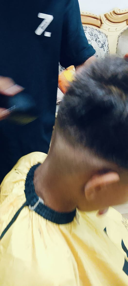 لا تطلع بالحر أني اجيك للشقة أطفال 3الاف كبار 5الاف اتصل ***********
