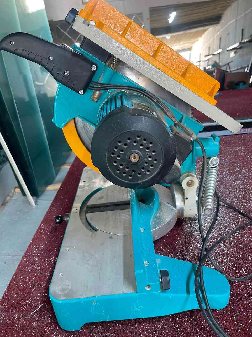 کتر  یەلماس حەجم ٣٠٠ بۆ فرۆشتن لەدەوربەری هەولیر سفرە ***********
