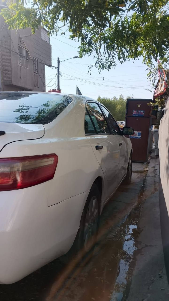 🚗للبيع تيوتا كامري 2009
محرك 4 سلندر 2400 
ماشيه 172KM حقيقي 
كهربائيات محرك كير  بشرط لاتنقيص ولاتبخير ولا ملعوب ب
منظومة تبريد جديده 
شاشة وكامره خلفيه
شواصي ولغود مكفوله  وعليها ادامة كاملة بلكات ونوزلات وحساسات فلاتر غرف احتراق
سيارة بسمي  تحويل شرط ثاني يوم 
غرامة مصفره وهزه وسنويه جديده
عارضها 86 وبيها مجال بسيط 
مكان سياره بغداد الرصافه
 ***********
