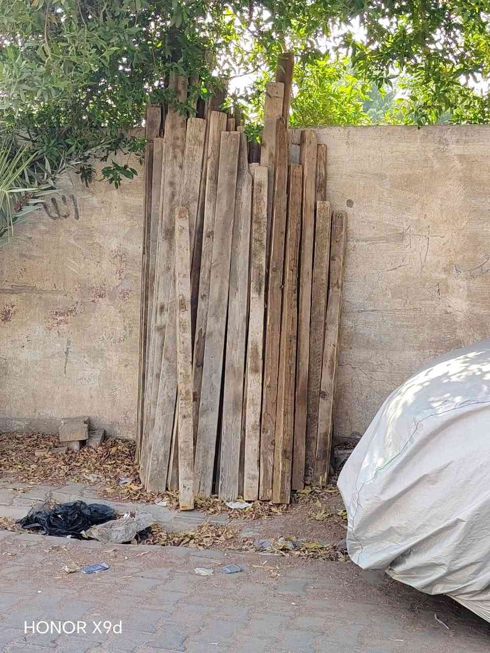 حبابي عندي مقاصير للبيع وياهن سير ولوح مثل ماواضح بلصوره سعر المتر 325الف المكان نجف  للتصال ***********

نص مكتوب في الصور:
- HONOR X9d