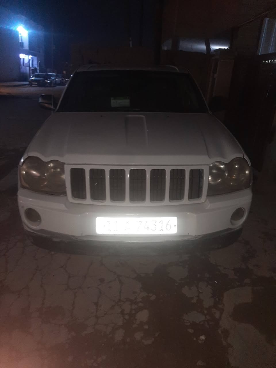 السلام عليكم اعيد النشر بسبب وعود الناس الكاذبه 
جيب للبيع موديل 2005 سياره جاهزه مكينه كير حداده تبريد شغال بس بنهار شوي بي ضعف الله شاهد السياره مصبوغه جماليه رقم نكليزي دولي رقم بغداد بسمي سنويه وهزه جدد تخم تاير كوري جديد باتري جديد السياره جاهزه كشنات كهرباء فتحت سقف جام اربعه كهرباء شغالات السعر ٨٠ بيه مجال لا تكسر بحلال الناس مثل ماحلالك عزيز 
سمعنه كلام يليق بيك رقم الهاتف ***********
