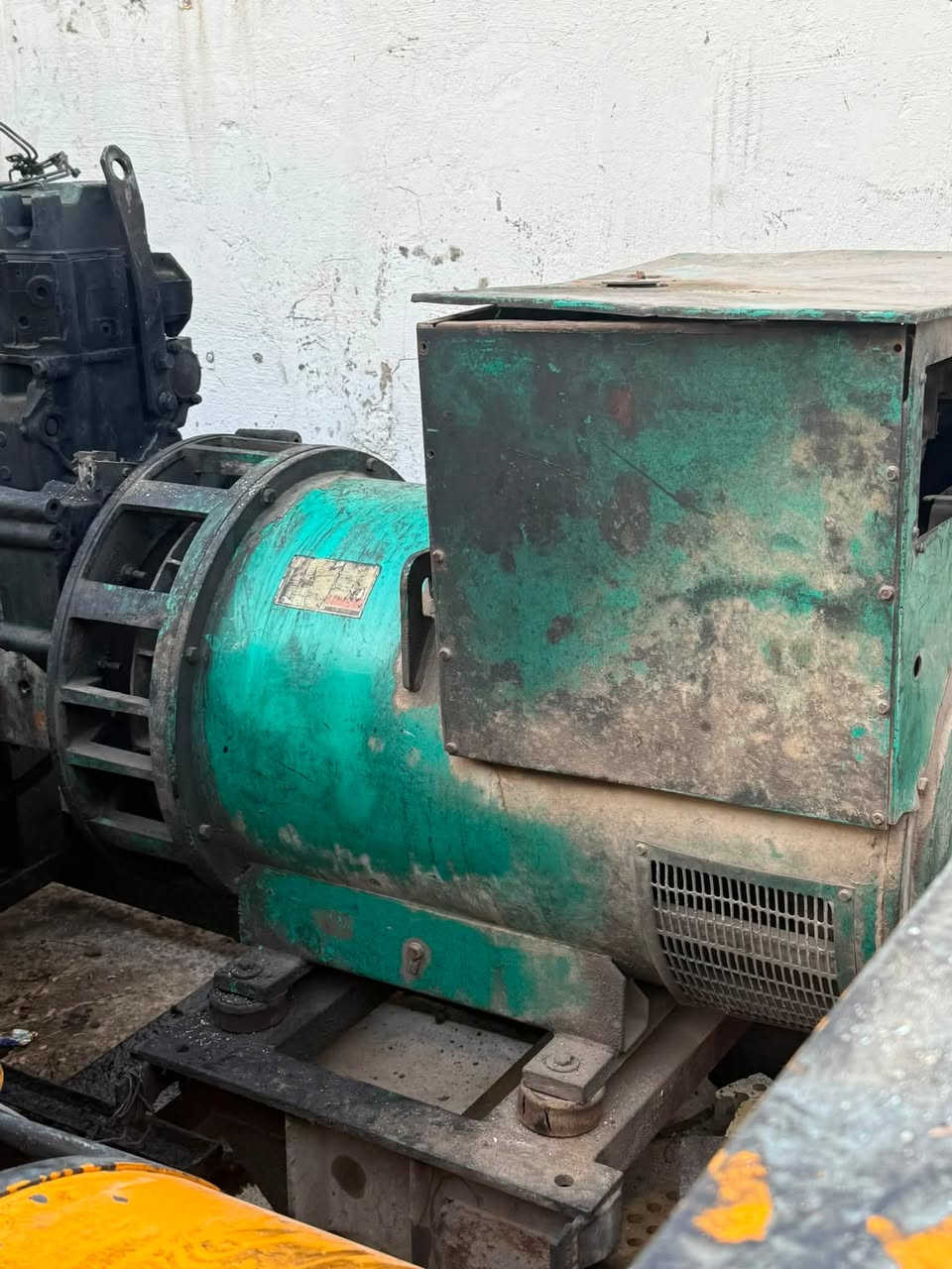 السلام عليكم للبيع مولدات فولفو D16/31
وحده فراه  طبك مال سياره توليده ستان فورد 550KV
الثانيه شغاله سيت بلاد مولد بلاد سوبر وصط توليده ماريلي يطالي 500 KV 
بغداد 
***********
***********
