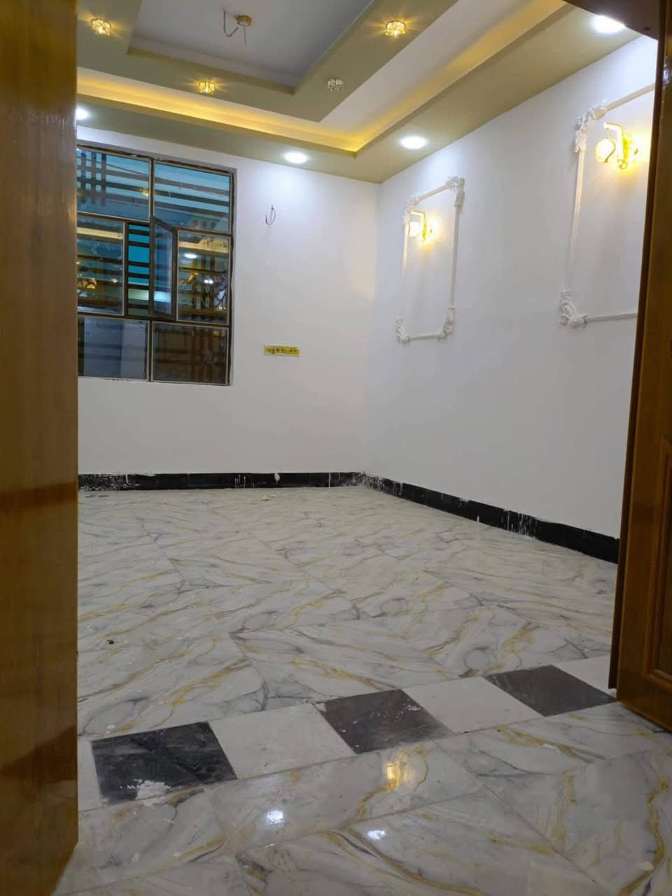 عرض VVIp 

130متر مقدمه 30 مليون وكل شهر 500 سعر 50 مقابيل ملحق قريه الغدير للستفسار *********** و مراسله واتساب
