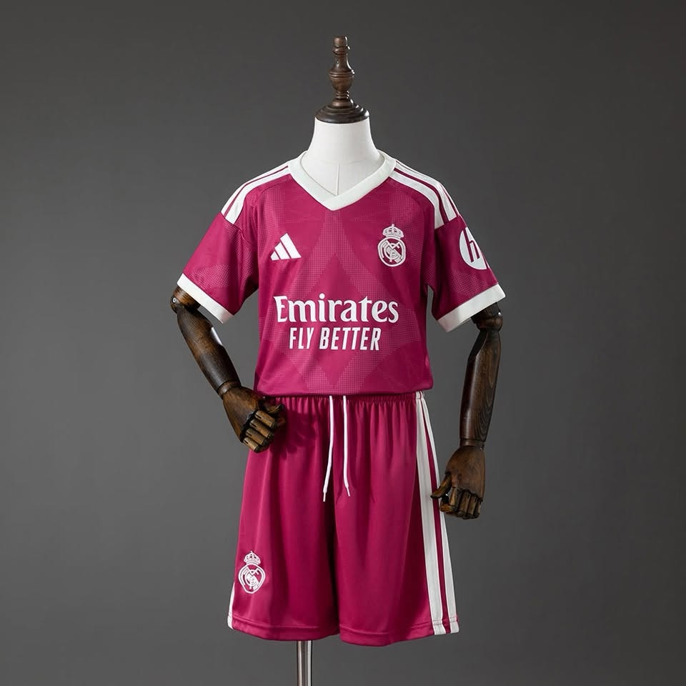 دريس وشورت اندية ومنتخبات النسخ الحديثة 👇
2027 🔥

قياسات M_L_XL_2XL

متوفر خدمة توصيل

للحجز مراسلة الصفحة
أو رقم الواتساب *********** 📞
