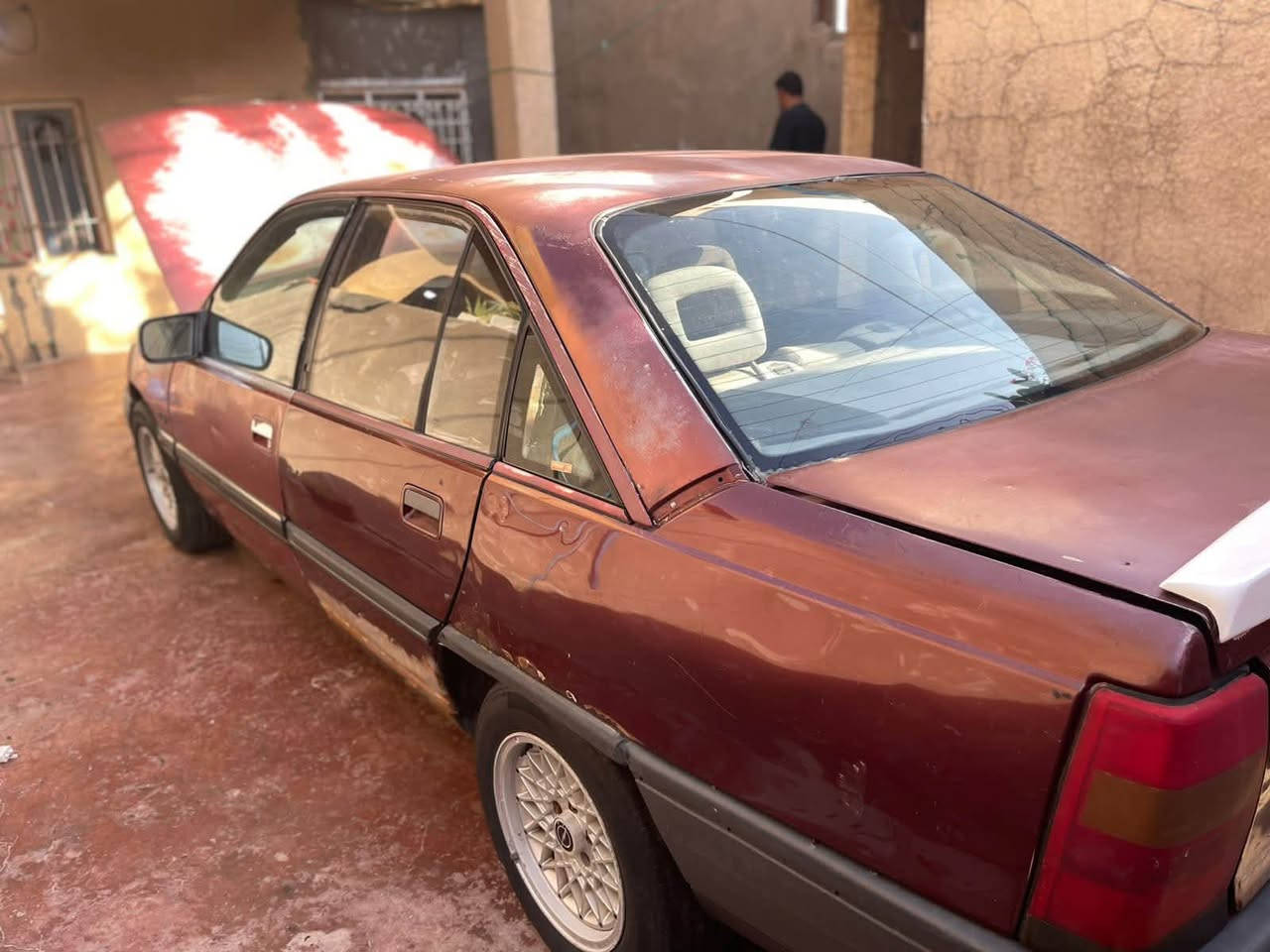 للبيع اوبل وميكا موديل 1989 كير مكينه خير من الله مكينه 2400مكفول صدر امامي جديدي دبلات جدد ستوني مبدله ماصار يومين العنوان بغداد قرب بسمايه استفسار *********** السعر 23 وبيهه مجال حك الجيه
