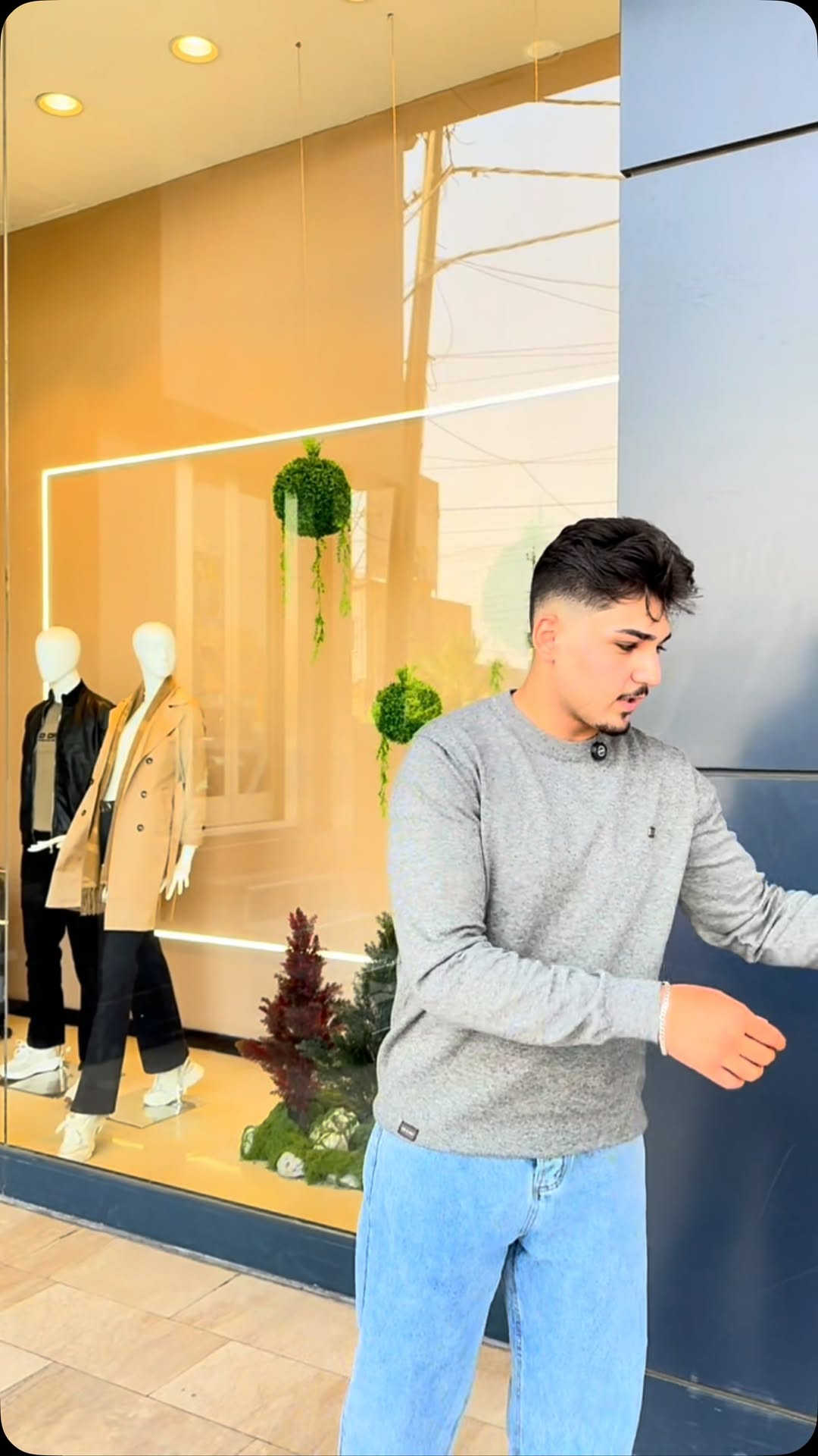 NEW COLLECTION 🍂
الموسم الجديد يبدأ من هنا 🤎
اكتشفوا مجموعة خريف وشتاء 2026/27 الآن في الكوخ للأزياء. 

***********

 
#الكوخ
#الكوخ_فرع_السيدية
