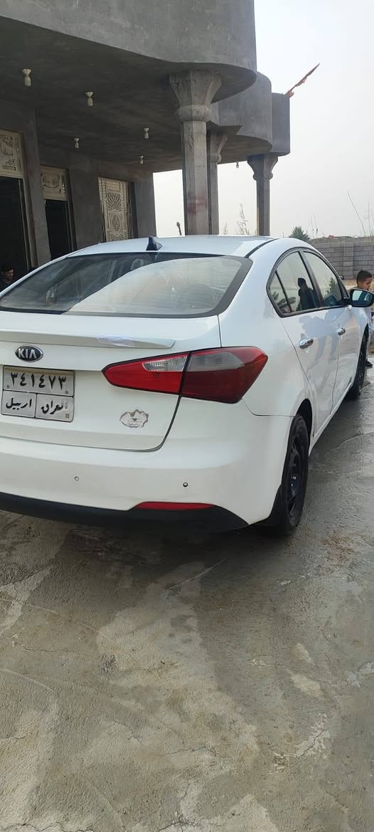 سيراتو 2014 
محرك 1600
تبريد قطعتين
بيها منضومة غاز 
بيها صبغ 4 قطع 
وقطعتين بارد 
السونار بالمنشور
‬‏السعر 93 وبيها مجال بسيط 
الهاتف ***********
