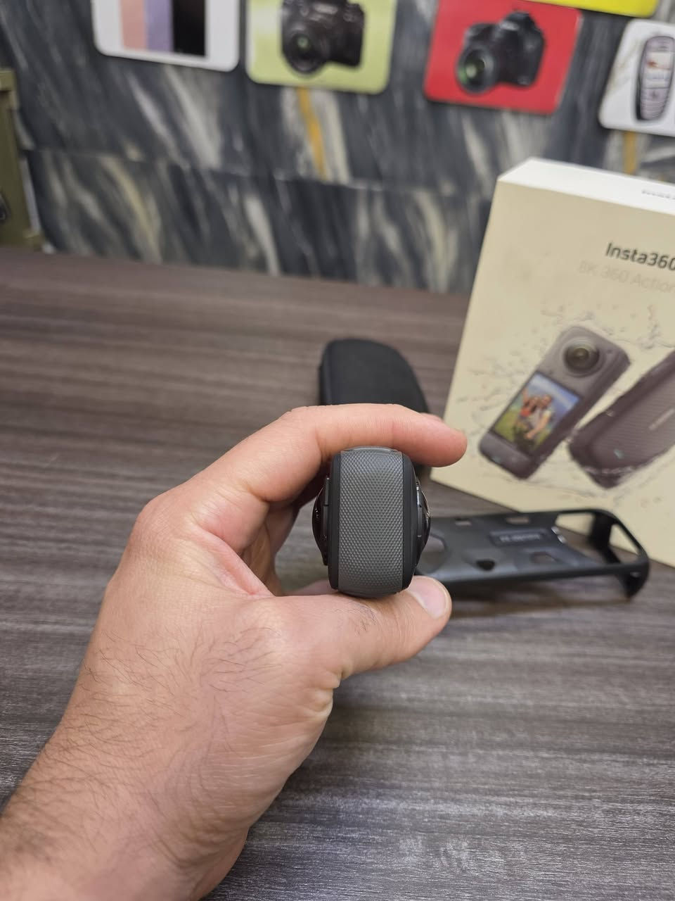 كاميرا Insta360 X4فديو 
  بدقة 8K لتصوير زاوية 360 درجة
  نضافه 99% مكفوله السعر 525 الف 

   موقع المحل بغداد باب الشرقي يتوفر
 التوصيل لكل العراق ***********  
   بغداد ماركت للكاميرات الاحترافيه
