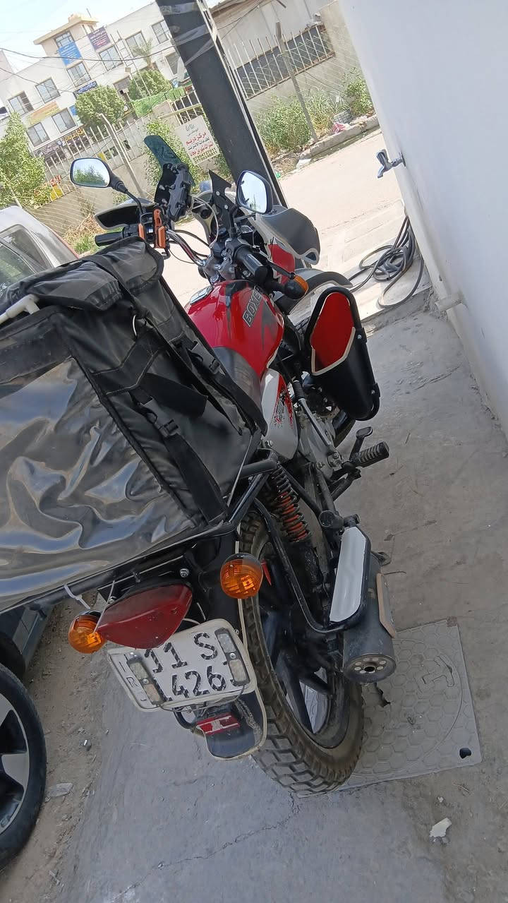سلام عليكم شلونكم شباب عندي بوكسر مرقم البيع موديل 2023 الدراجه نضيفه تاخذها كبل الشغل مكاني بغداد وتساب موجود ***********

