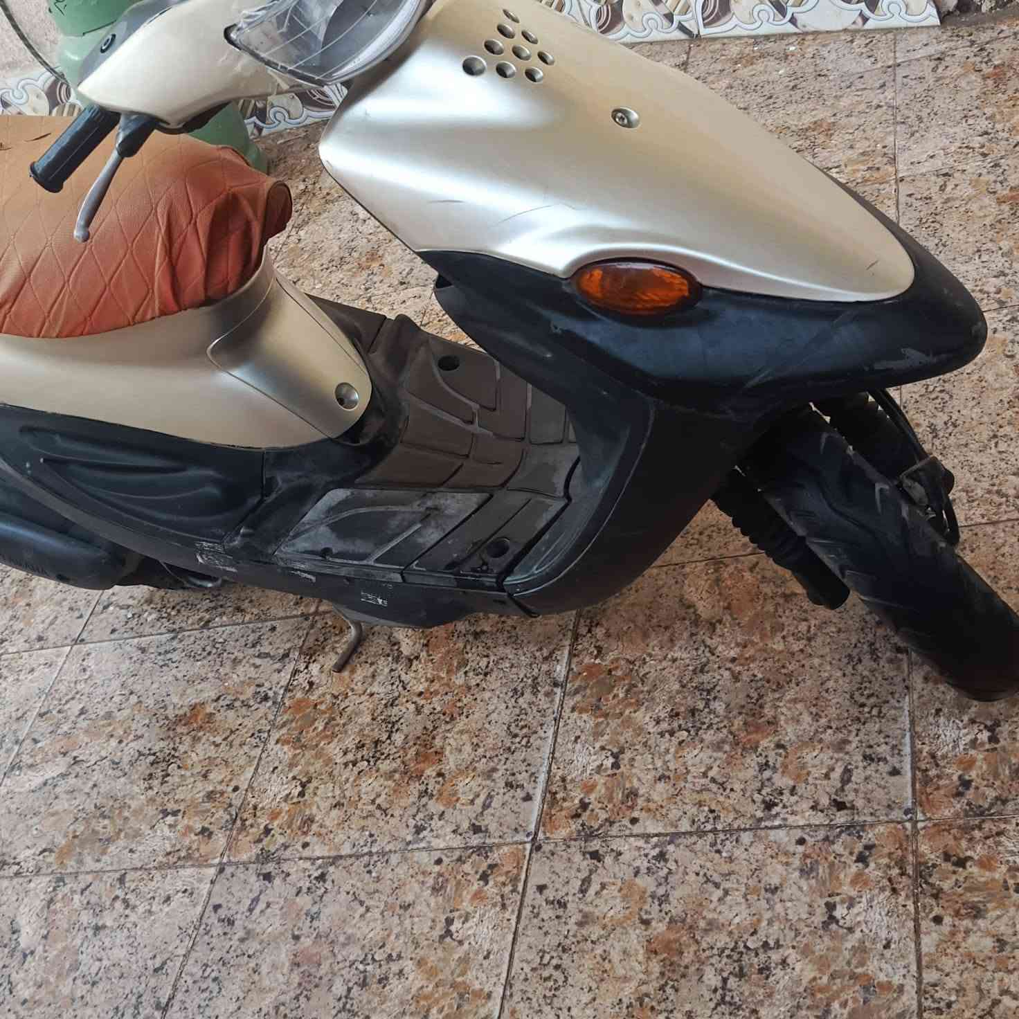 ياماها مكينه بلاد ما مفتوحه ولا مجفته كهربائيات هندر شغالات ترهم بيع او مراوس شحن x 900
معروضة 400 بيه مجال للاستفسار 👇 شط العرب
***********
