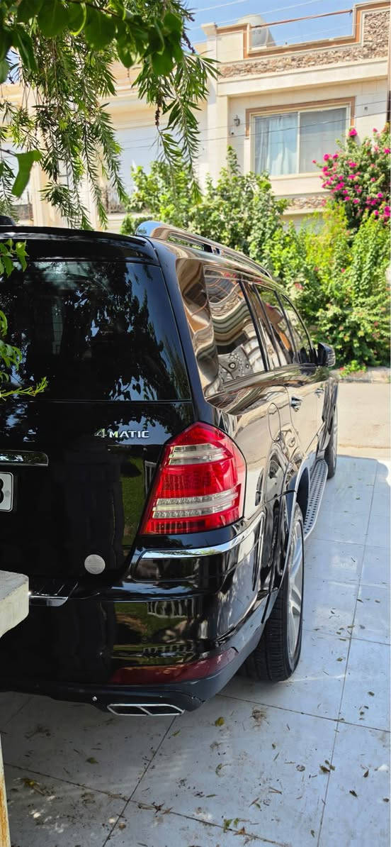 Mersdes benz GL 450 /2012
فول فول مواصفات
گێڕ مەکینە بە شەرت نەکراوەتەوە
تەنها یەک شوختی هەیە باقی هەموی بە شەرتی سۆنەر
3 شاشە
دەبڵی هەوا هەموی مەزبوت ئیش دەکا
١٥٨ هەزار ڕۆیشتوە
سندوق جەگ
گوشین سارد و گەرم
سوکان هیتەر
فوول فوول فوول مواصفاتە 
رقم سەنەوی نوێ بە ناوی خۆم
تحویل وەکالە بە شەرت
سەیارەکە زۆر زۆر نوێیە
***********
*********** أربيل, العراق
