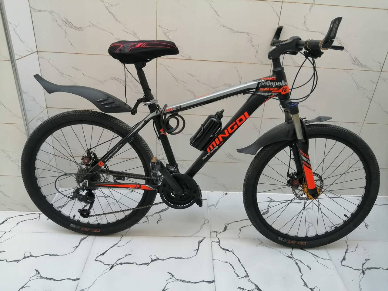 دراجة هوائية جبلي MTB  من ماركة MINGDI مقاس ٢٦

دبل امامي تحكم فتح وقفل

بريكات ديسك

يجي عداد سرعة بالستيرن من الشركة

نضافة 100٪ مابيها اي شخط  

 دراجة كامله مايحتجلها شي مابيها اي عطل

السعر  المطلوب 130 الف

للاستفسار اكثر تواصل مع صاحب الدراجة على الواتساب ***********

اني مكلف بالنشر فقط🌹🌹🌹🌹

✨✨✨✨✨✨✨✨✨✨✨✨✨✨✨✨✨✨✨✨✨

دراجەیەکی پاسکیلـی شاخەوانی MTB لە مارکەی MINGDI، قەبارەی ٢٦.

دوو شۆکبەرەی پێشەوە، کۆنترۆڵی کردنەوە و داخستنی هەیە.

بریکەکانی دیسکن.

عدادی خێرایی لەسەر ستێرین، لەلایەن کۆمپانیاوە دێت.

پاک و خاوێنە ١٠٠٪، هیچ شخطێکی تێدا نییە.

پاسکیلەکە تەواوە و هیچ شتێکی پێویست نییە.

هیچ کێشە و عەیبێکی نییە.

💰 نرخی داواکراو: ١٣٠ هەزار دینار

بۆ زانیاری زیاتر، ڕاستەوخۆ لەگەڵ خاوەنی پاسکیلەکە لە واتسئاپ پەیوەندی بکەن: ***********

من تەنها بەرپرسیارم لە بڵاوکردنەوەی ئاگهییەکە 🌹🌹🌹🌹
