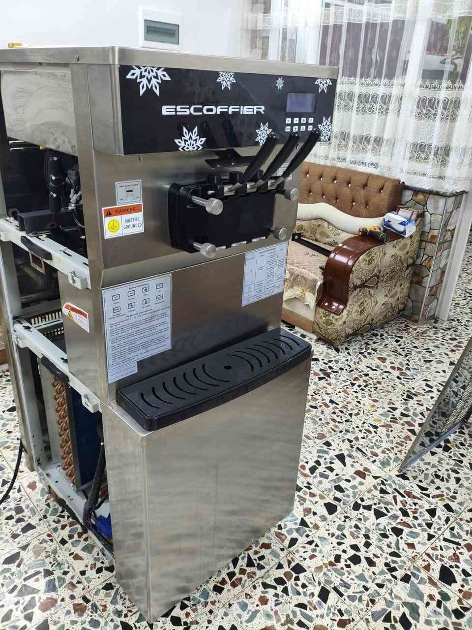 للبيع ماكنه اسكوفاير جديد ما مستخدمه ثري فيز  و بمات  للتواصل *********** السعر 25 ورقه الشراي فقط يتصل اخواني
