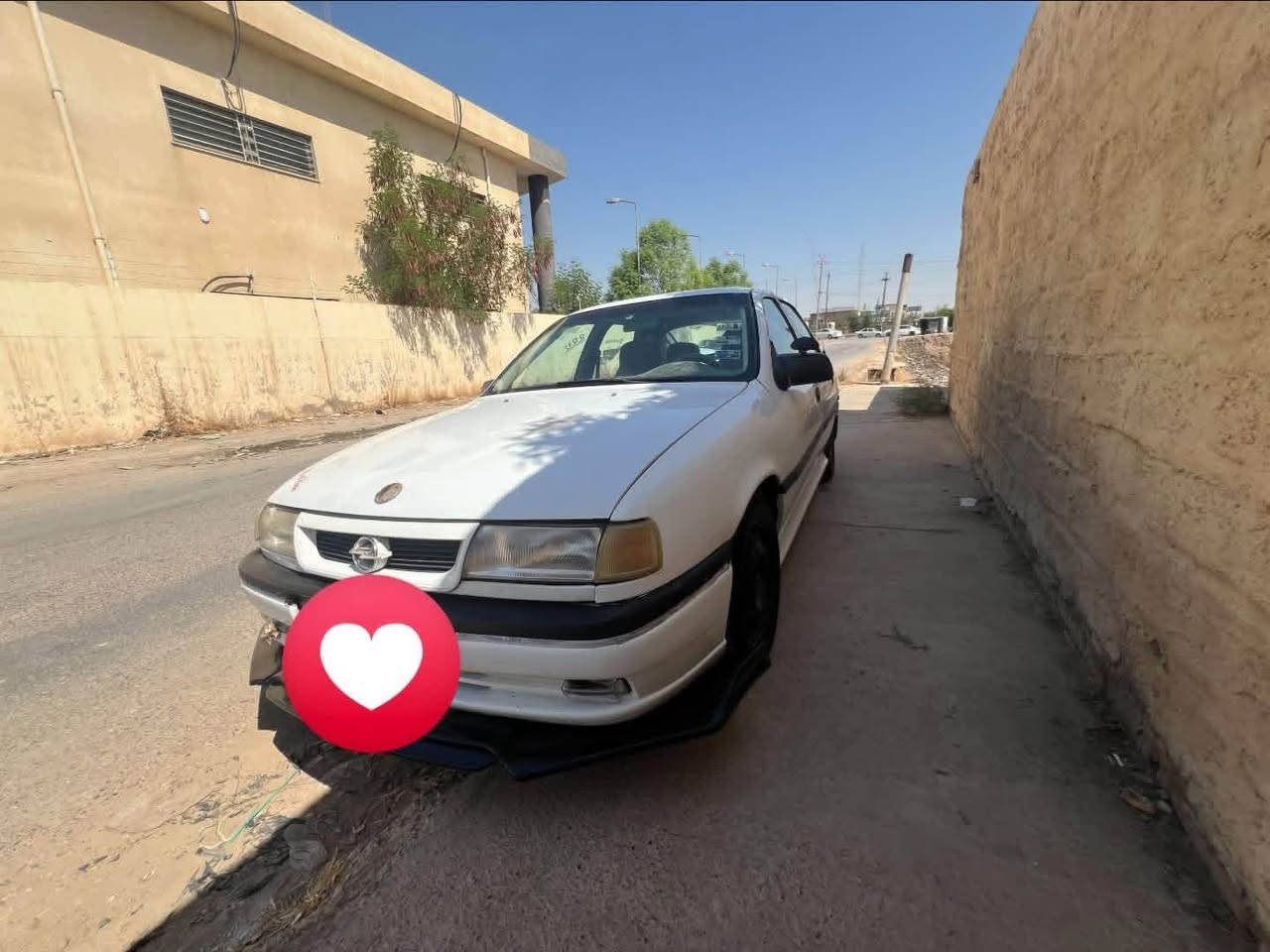 بعد السلام 
اوبل فكترا ماسحه موديل 1991 محرك 18 رقم كركوك مشروع وطني گير ومحرك بالشرط معمره جديد بالكامل بطاقة بانزين بيها :::مكان السيارة قضاء الحويجة الداخل 
***********
سعر 35 St Andrew, Surrey

