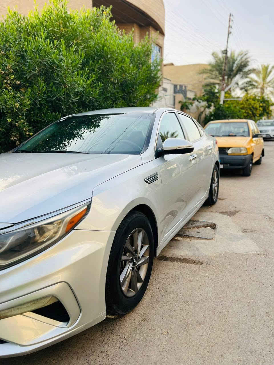 سلام عليكم
اوبــــتما 2020السياره وارد امريكي ❤

تحكمات استيرن شاشه  

رادار توقف 🖐امامي حساسات  خلفيه 

تبريد ثلج 🥶كشنات جلد اللون ماروني

لايتات لد نهاري 🩵زنون تحديد مسار 

السياره جاهزه اي نقص مابيها 

السياره بيها صبغ 4 قطع بدون دواخل 

  مكان  بغداد الغزاليه 

السعر 123 وبيهه مجال ‭***********

واذا اكو مراوس هم اراوس
