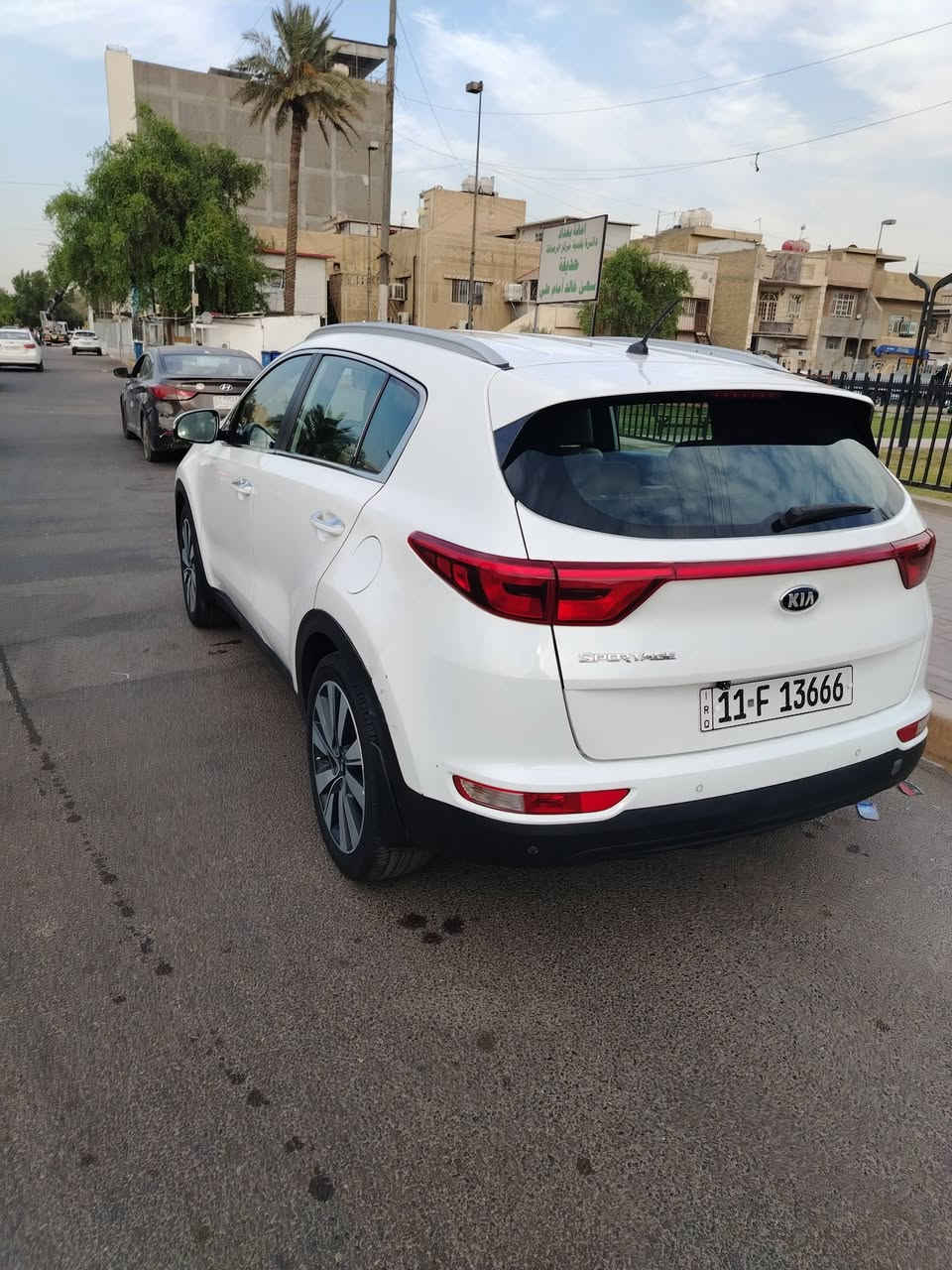 السلام عليكم اسبورتج خليجي ٢٠١٨ مكينة ٢٠٠٠ دوش سيارة حلوة َماشية ١٦٢ الف بيهة بعض الملاحظات حسب ما موضح في السونر سيارة جاهزة تحويل ثاني يوم مكان السيارة شارع فلسطين ساحة بيروت السعر ١٦٠ $ اتصال على الرقم ***********
