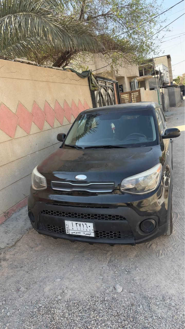 كيا صول 18 كفاله من الحادث والصبغ 
بيها طخات فقط وبيها حالوب بسيط بلقماره 
محرك 2000 ماشيه 40 الف ميل السعر 
السعر قفل مناسب جداً 95 وبيها مجال كلش بسيط حك الجيه وبلعافيه الي ياخذها 
*********** البصرة, العراق

