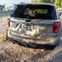 فورد إكسبلورر موديل ١٧ فول مواصفات رقم أربيل لون ذهبي.. ١.بصمة تشغيل و...