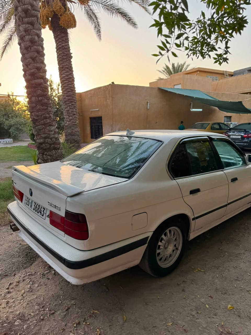 سلام عليكم سيارة BWM 1991 سيارة جاهزة بسمي رقم نكليزي 535 حجم  بدون صبغ فقط جاملغ الأمامي  مكاني بغداد السعر 47 بيها مجال الاستفسار ***********
