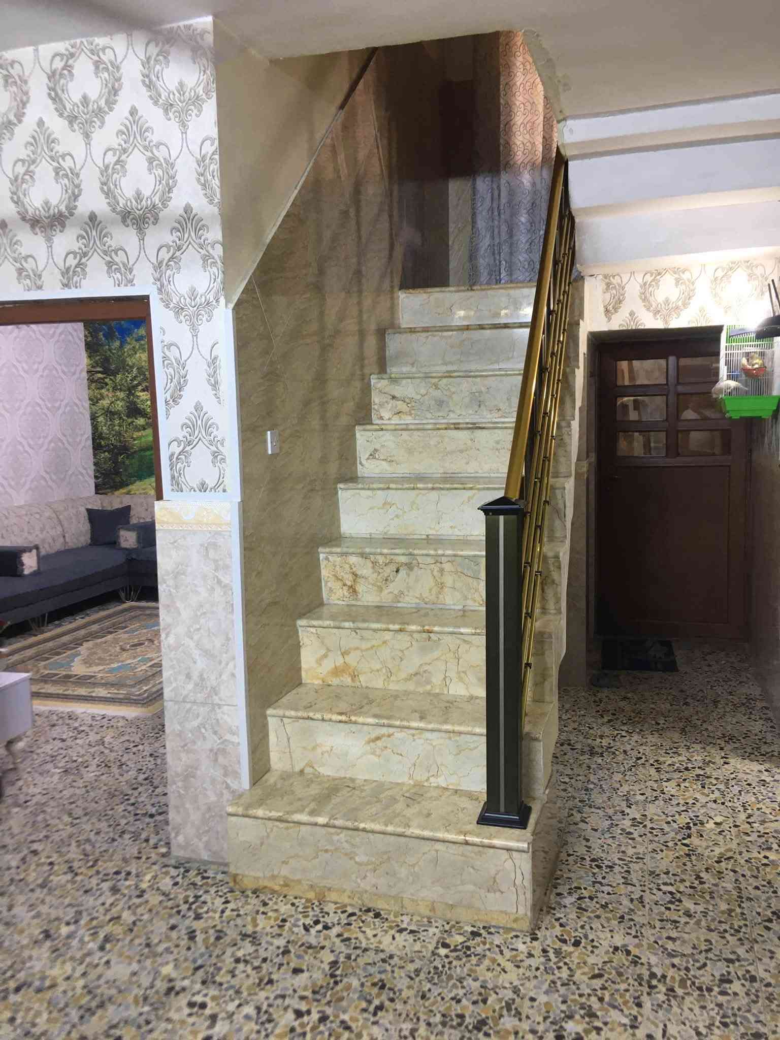 بيت للبيع طابو ملك صرف سند مستقل في حي اسيا مساحة ١٥٠ متر يحتوي على ٤ غرف نوم استفسار اتصل على هذا الرقم ***********
