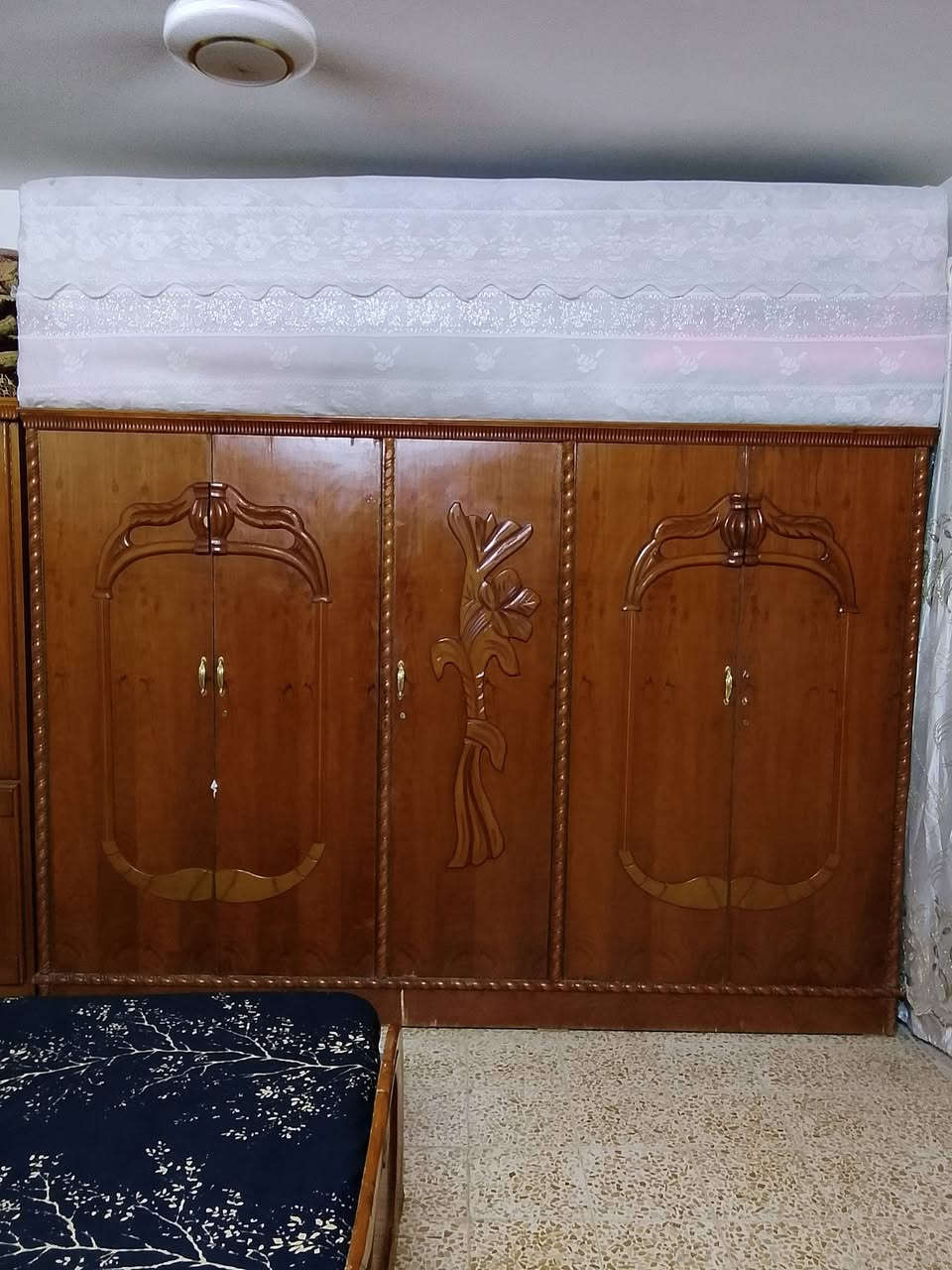 للبيع ***********
