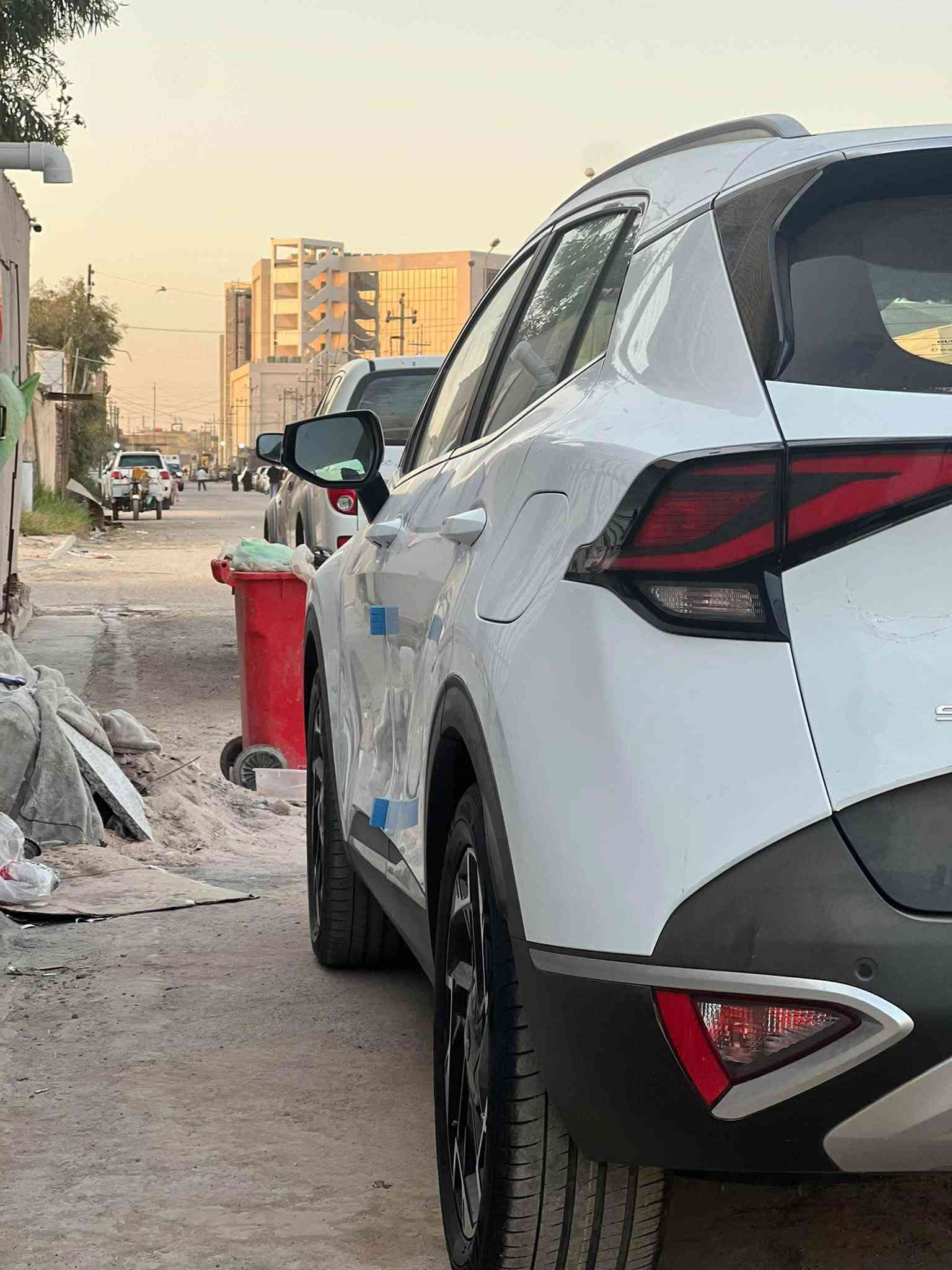سلام عليكم
سياره سبورتج  2022 خليجي حره رقم بغداد باسمي تحويل ثاني يوم ماشيه 34 الف حقيقي سياره ع وضع الشركه كفاله عامه ما عدا تكحيل بسيط وبارد بسيط جداً  بقبق الجنطه التصوير موجود ول باقي كفاله عامه كير محرك حداديه وضع الشركه بجم كبس جاهزه  من كلشي مكان السياره ناصريه سياره احلى من الصور
 السعر 190 وبيه مجال 

***********

