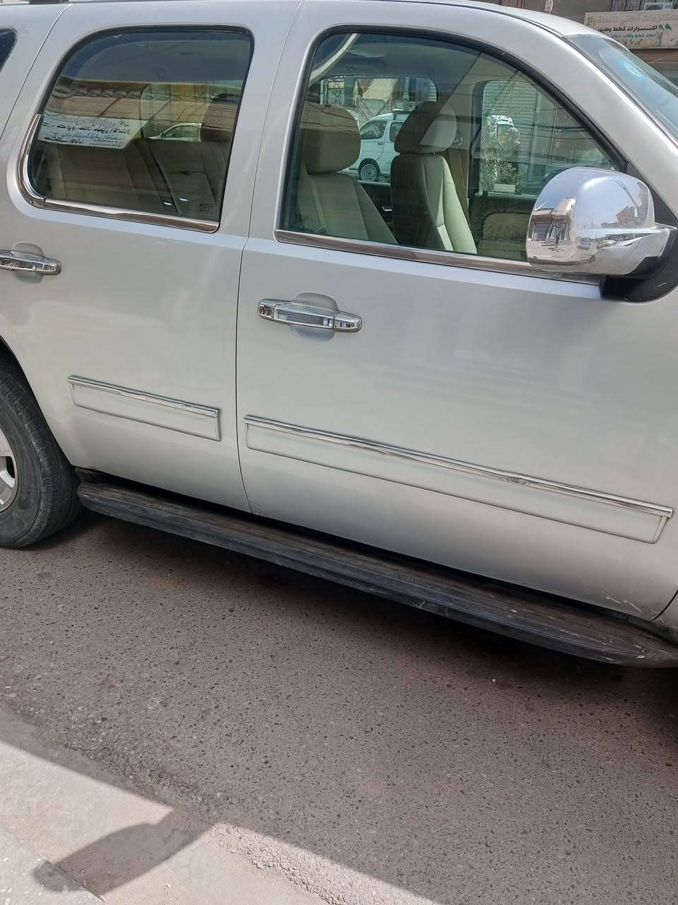 السلام عليكم تاهو للبيع موديل 12كير مكينه كفاله وارد خليجي صبغ عام جماليه سونار موجود السعر 175بيه قليل الاستفسار اتصال ع الرقم ***********
