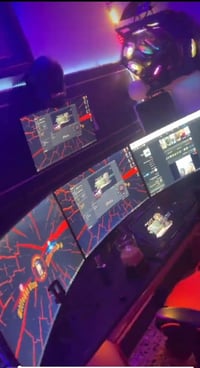 رايزن 5 3600 • GTX 1080 • ١٦GB رام