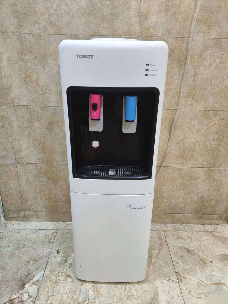 للبيع براد ماء ماركت توسوت
بغداد الامين الثانية ***********
